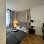 Mki - Zlota 69 Center Apartman Varsó